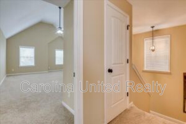 Building Photo - 263 Asa Way