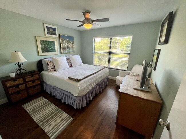 Building Photo - 2575 Bedford Mews Dr