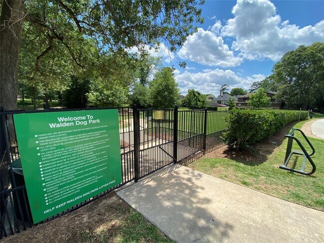 Building Photo - 12100 Melville Dr