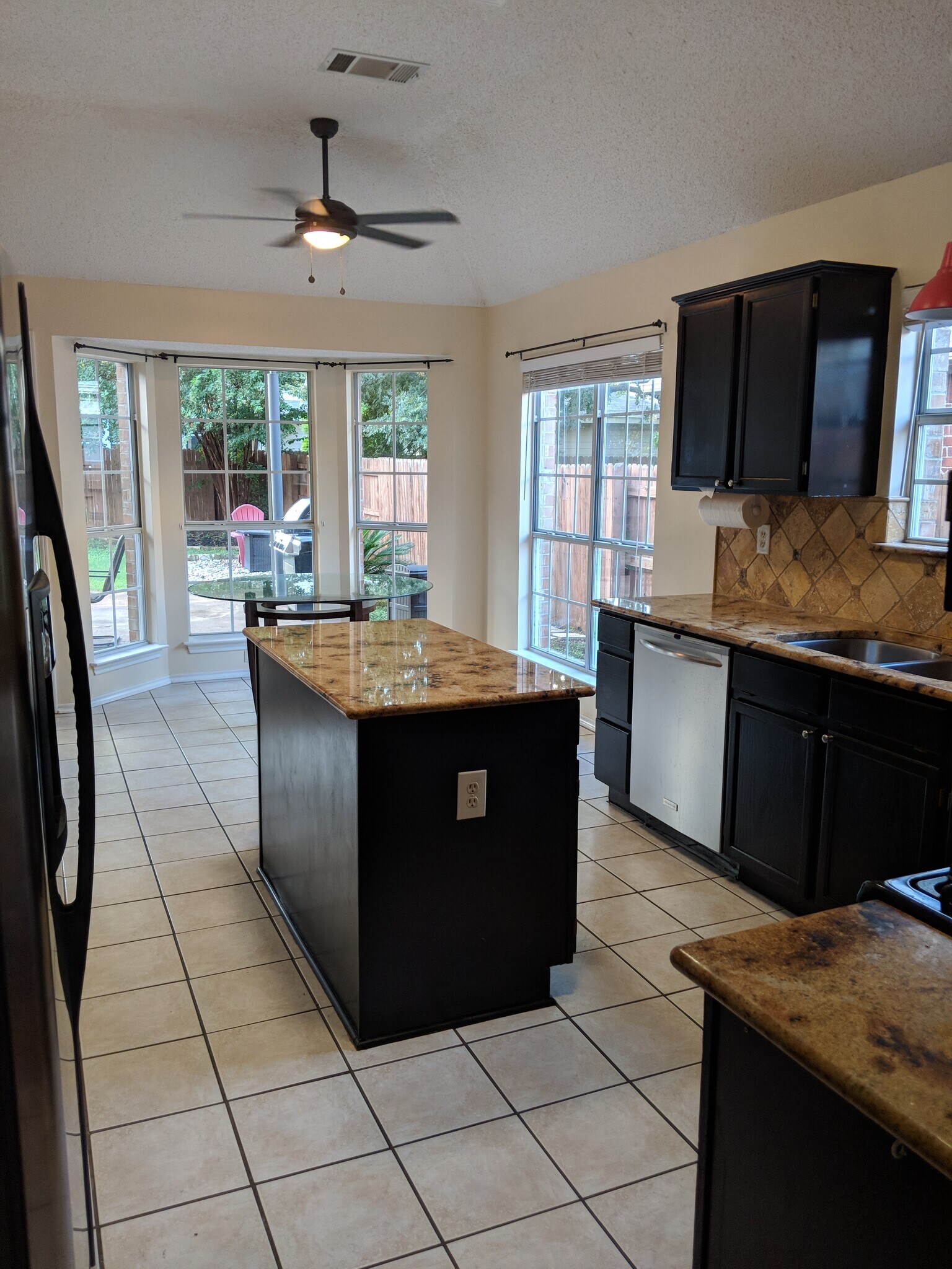 Building Photo - 1308 Meadow Lark Dr