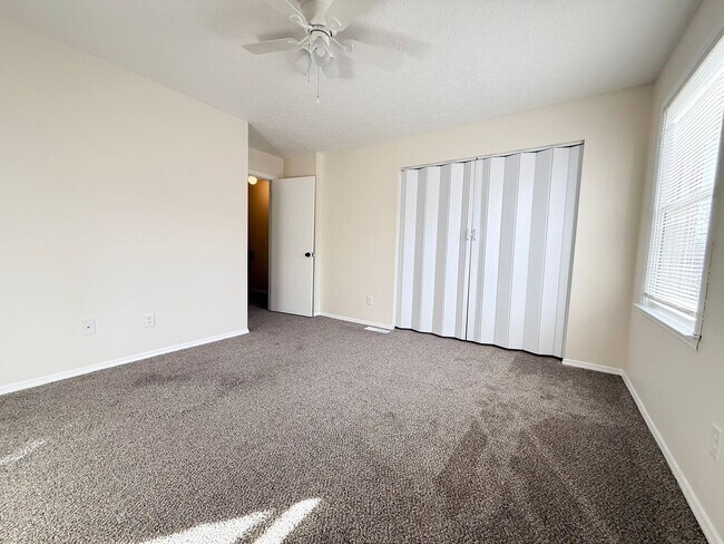 Building Photo - 1840 Woodland Ave