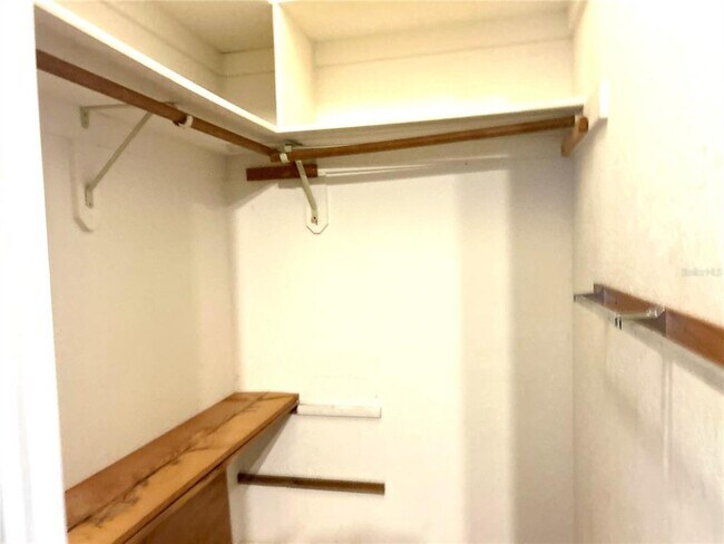 Building Photo - 10662 Crystal Springs Ct