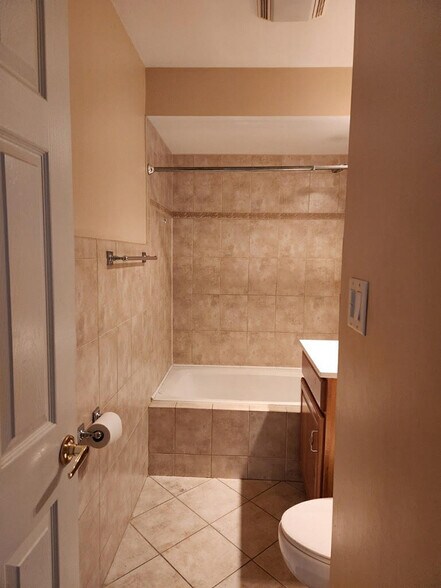 Building Photo - 8569 W 101st Ter