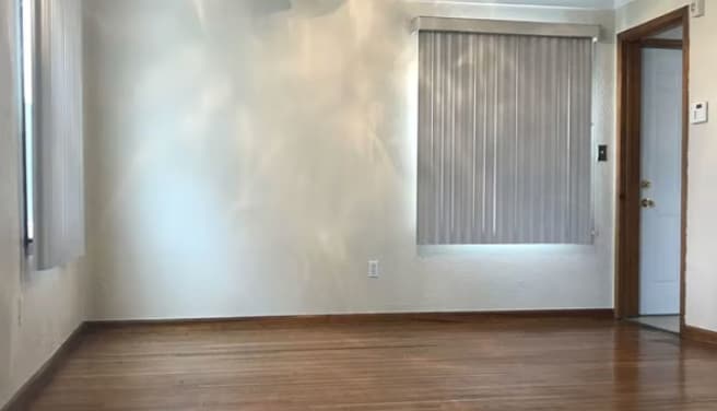 Building Photo - 308 Majestic Dr