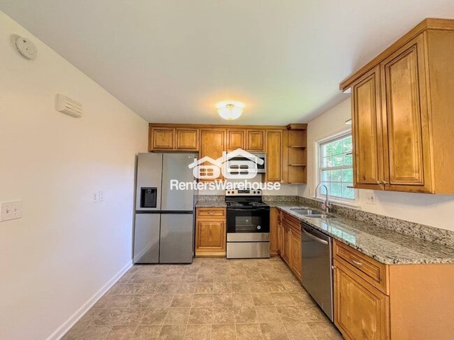Building Photo - 2444 Tullibee Dr