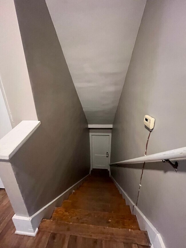 Building Photo - Coming Soon to Midtown - 3 Bedroom 3 Bath Townhome!