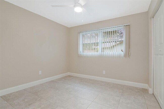 Building Photo - 2958 Dundee Dr