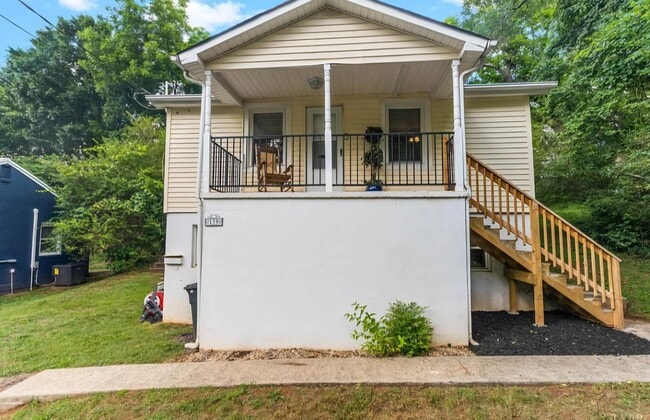 Building Photo - 139 Breckenbridge St