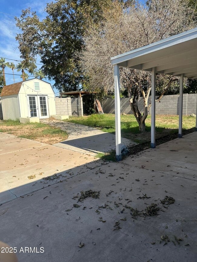 Building Photo - 3112 E Cypress St