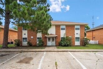 Building Photo - 3534 Midwest Dr