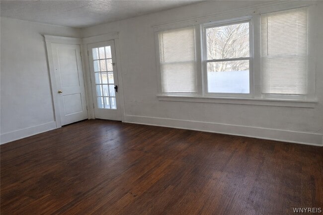 Building Photo - 196 Englewood Ave