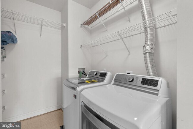 Building Photo - 2150 Troon Overlook