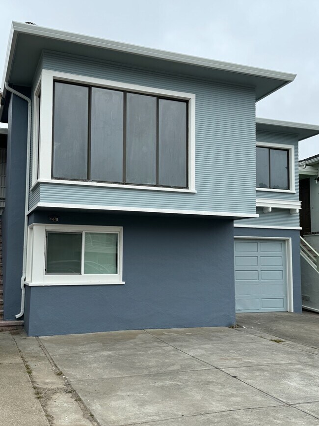 Building Photo - 1449 S Mayfair Ave