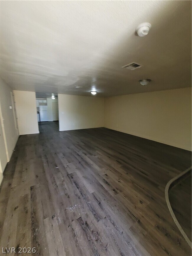 Building Photo - 3412 Townhouse Dr