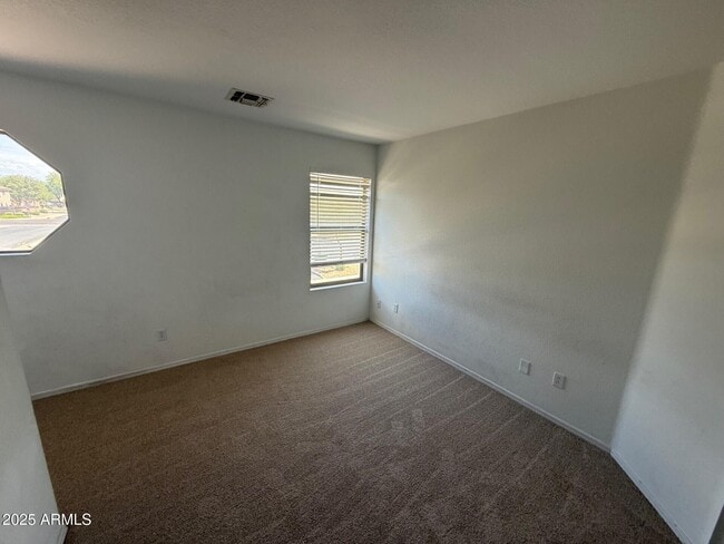 Building Photo - 1164 S Maverick Ct