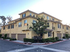 Building Photo - 122 Vintage