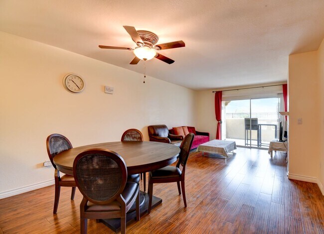 Building Photo - Serene Summerlin Condo Must See