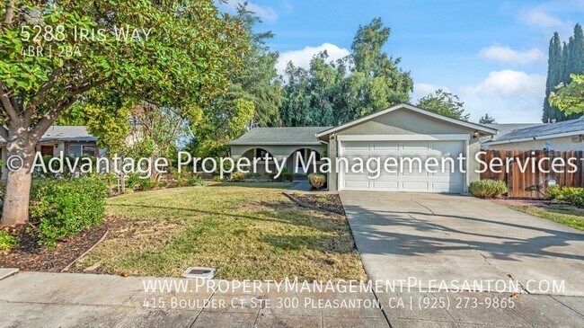 Building Photo - Single Story, 4 bed, 2 bath,  1196 sq ft home