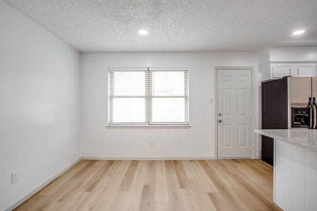 Building Photo - 4804 76th St