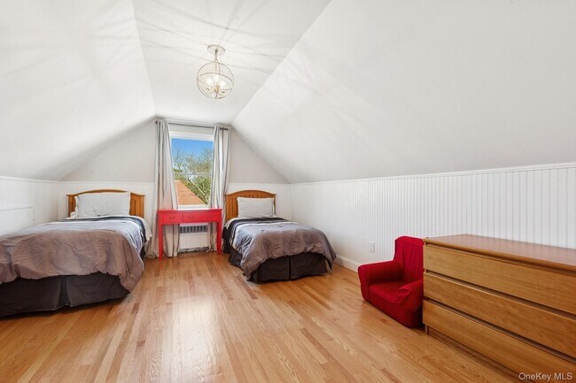 Building Photo - 1110 Gillette Dr