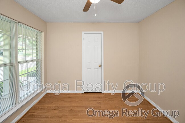 Building Photo - 4267 Springview Dr