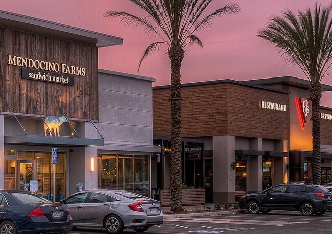 Building Photo - Experience Luxury at Windansea Beach: with...