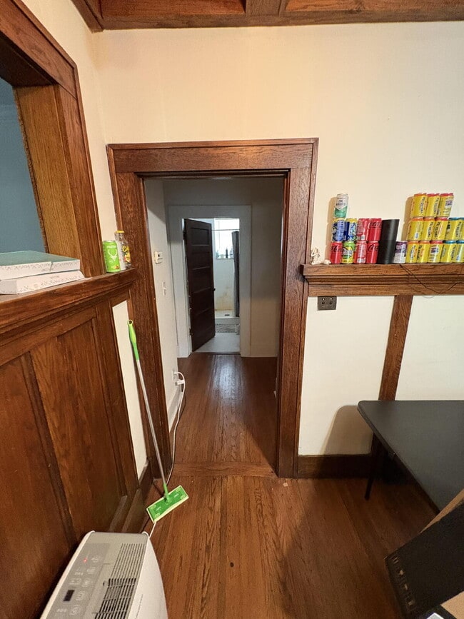 Building Photo - 4 Bed House Available!