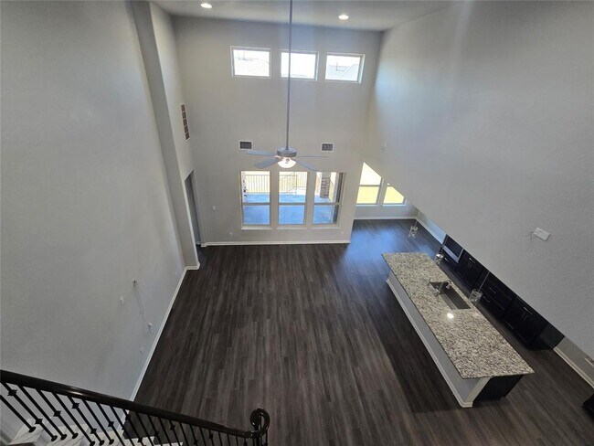 Building Photo - 2320 Bravo Ct