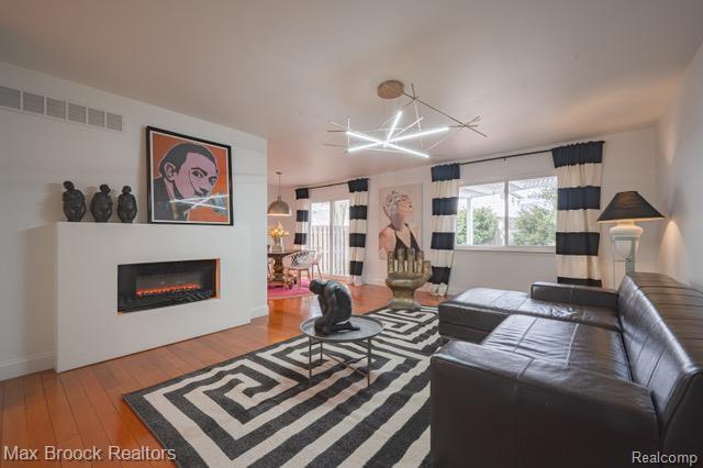 Building Photo - 81 Stratford Ln