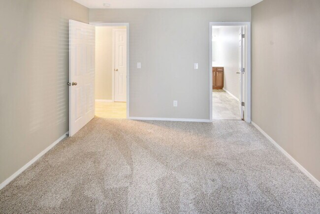 Building Photo - 17048 Sandalwood Creek Dr