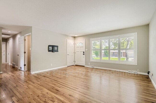 Building Photo - 5007 S Mabre Ct