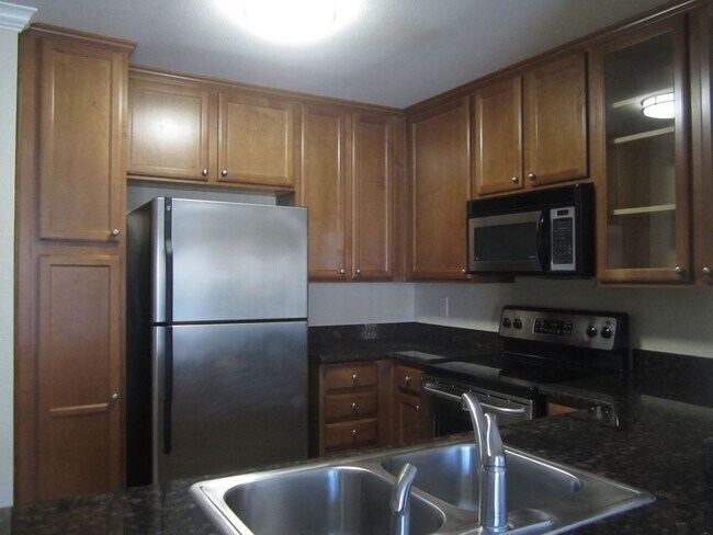 Building Photo - GORGEOUS CORONA CONDO