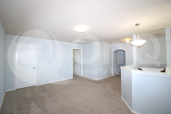 Building Photo - 1115 Quartz Trl