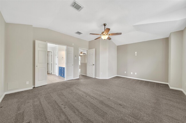 Building Photo - 32126 Willow Creek Park
