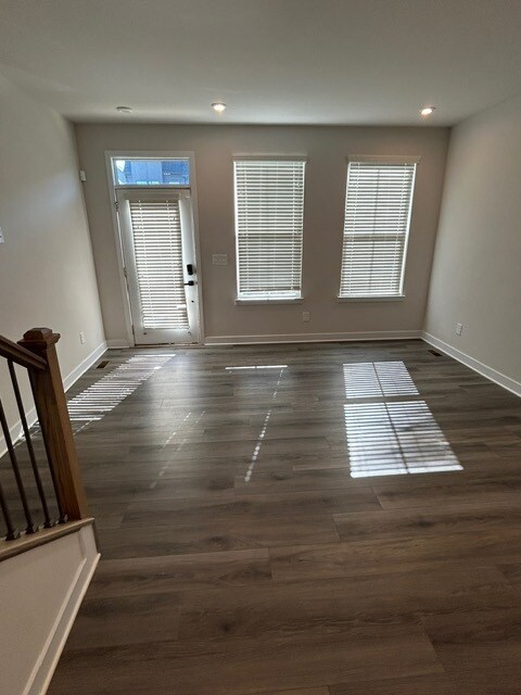 Building Photo - 6155 Station Crossing Ave