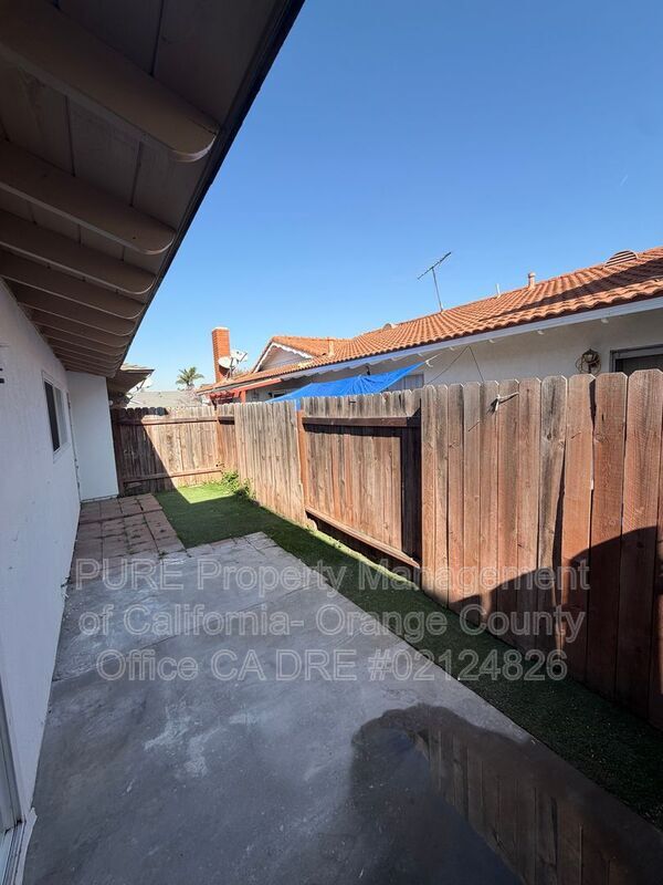 Building Photo - 7162 Heil Ave