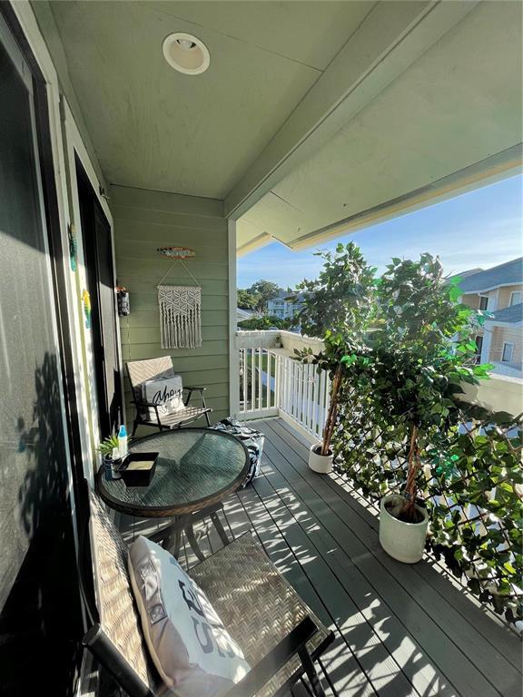 Building Photo - 455 Alt 19