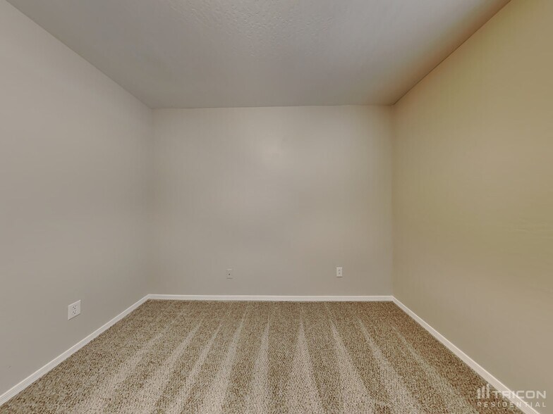 Building Photo - 23377 W Cocopah St