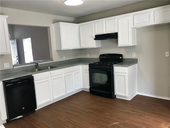 Building Photo - 1251 Pine Portage Loop