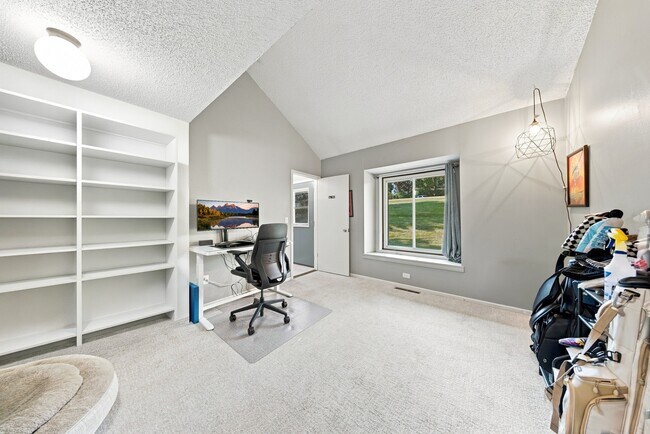 Building Photo - 2133 Tamarin Trail