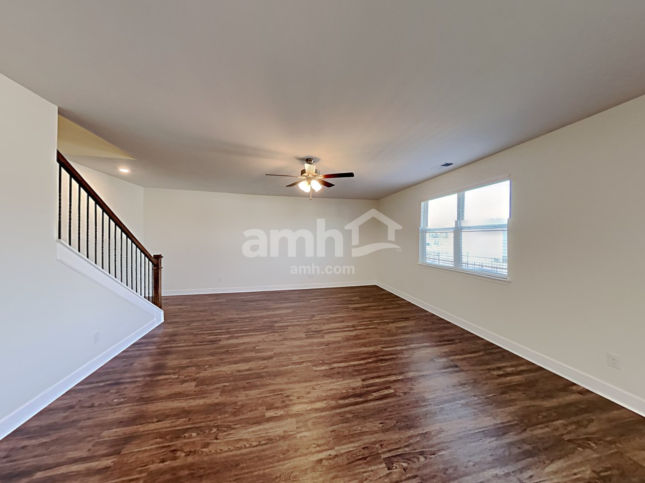 Building Photo - 950 Colonnade Dr