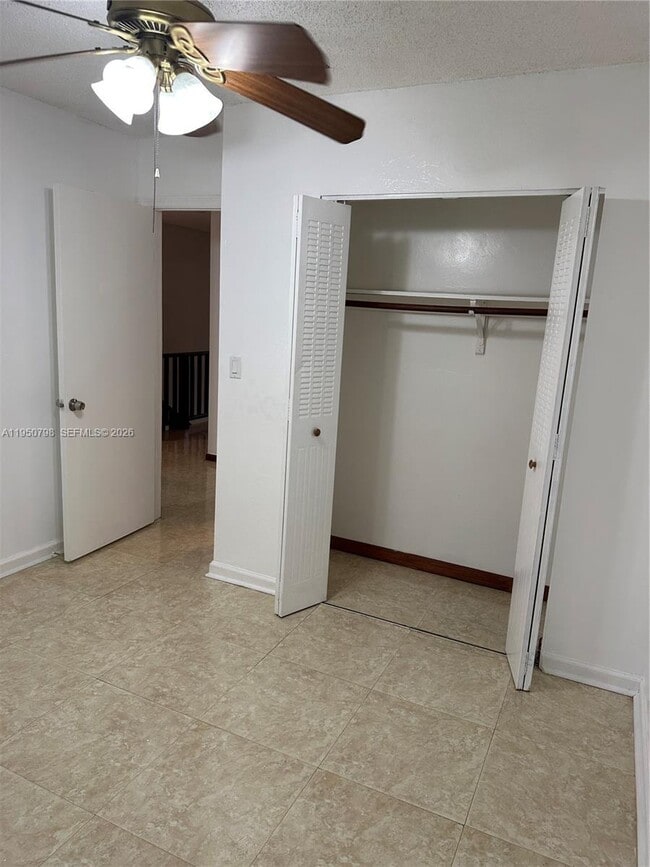 Building Photo - 6636 SW 41st St