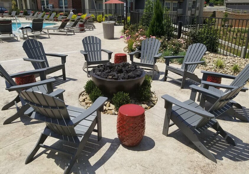 Building Photo - 1445 Broadcloth St