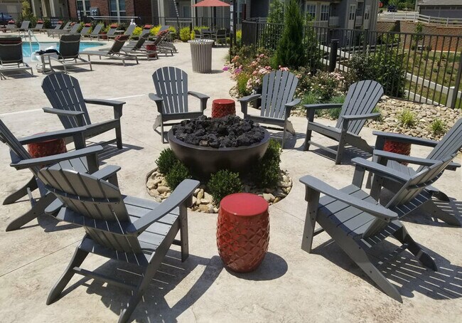 Building Photo - 1526 Millspring Dr