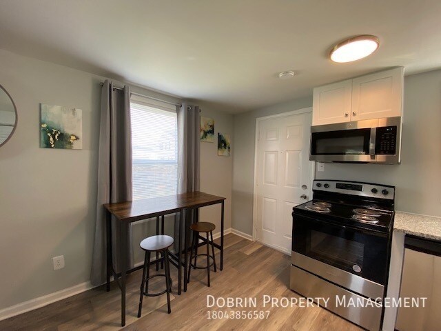 Building Photo - 510 W Fells St