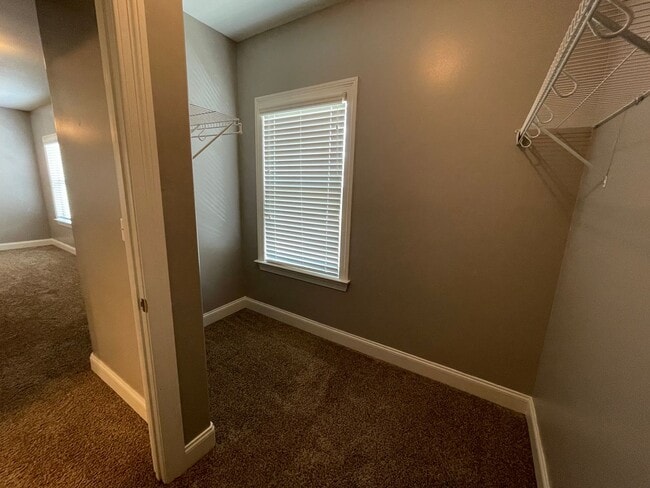 Building Photo - 4BD/4.5BA FOR RENT