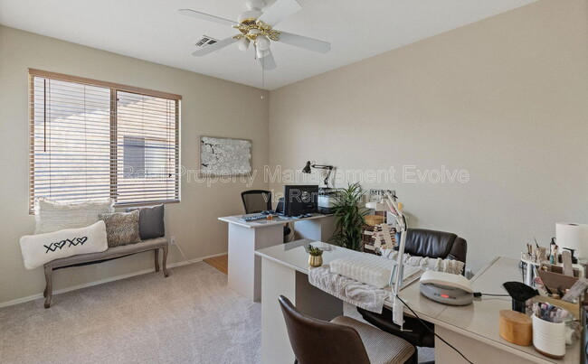 Building Photo - 3331 W Hemingway Ln