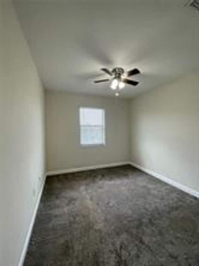 Building Photo - 1202 Payne Stewart Dr
