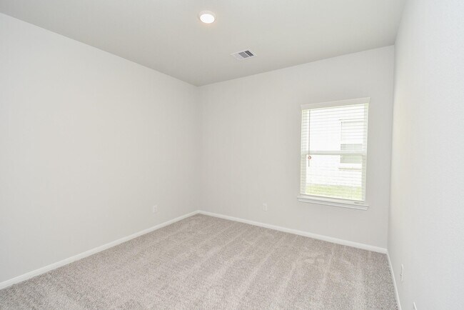 Building Photo - 8319 Bristlecone Pne Wy