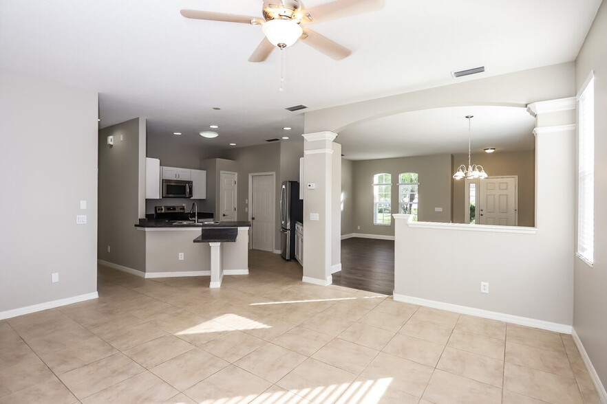 Building Photo - 4161 70th St Cir E